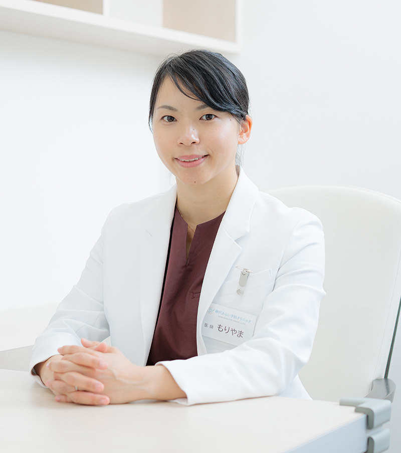 聴診している女性